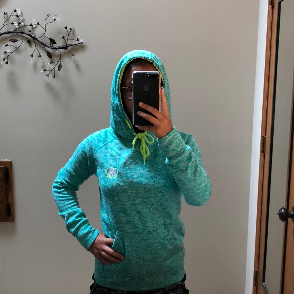Ivory Ella Sea foam Pullover